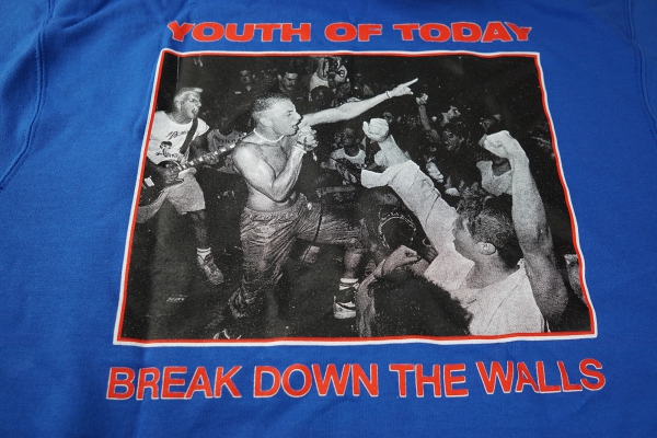 YOUTH OF TODAY ´Break Down The Walls - Fist´ - Light Blue Champion Hoodie